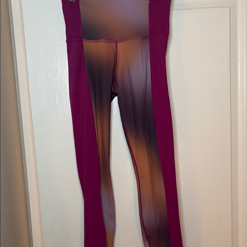 NWOT Nike Gradient Pink and Brown Leggings size Small